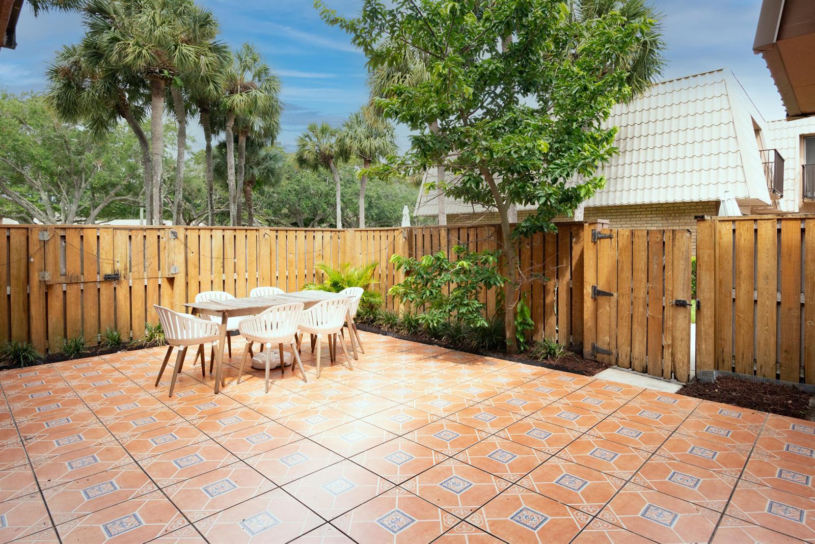5821 58th Way, West Palm Beach FL 33409 photo 4