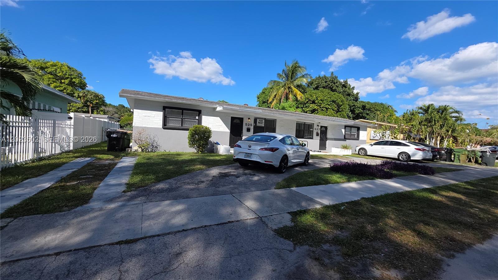 525 NE 132nd Ter, North Miami FL 33161 photo 2