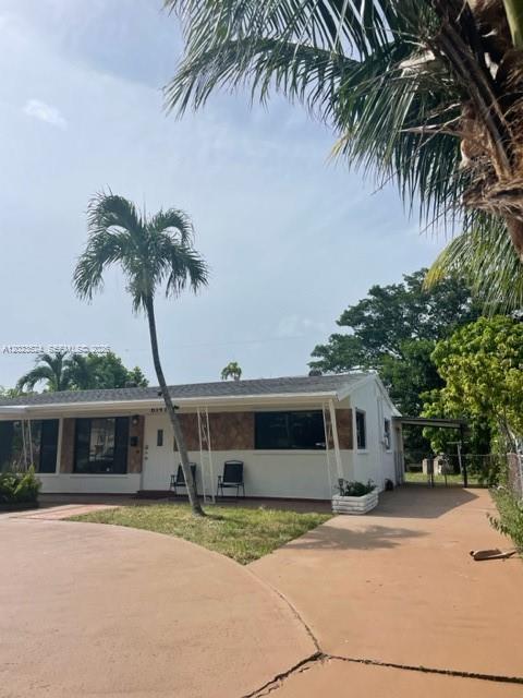 6141 Wiley St, Hollywood FL 33023 photo 3
