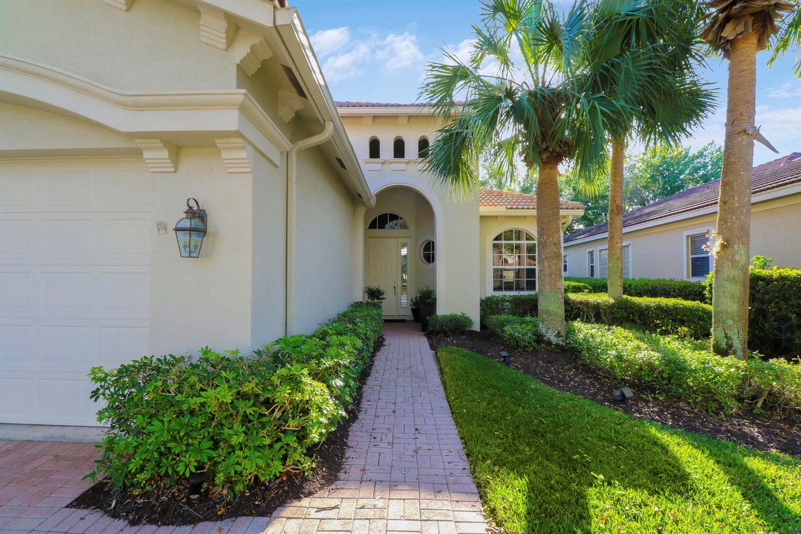 7112 Maidstone Drive, Port St. Lucie FL 34986 photo 2