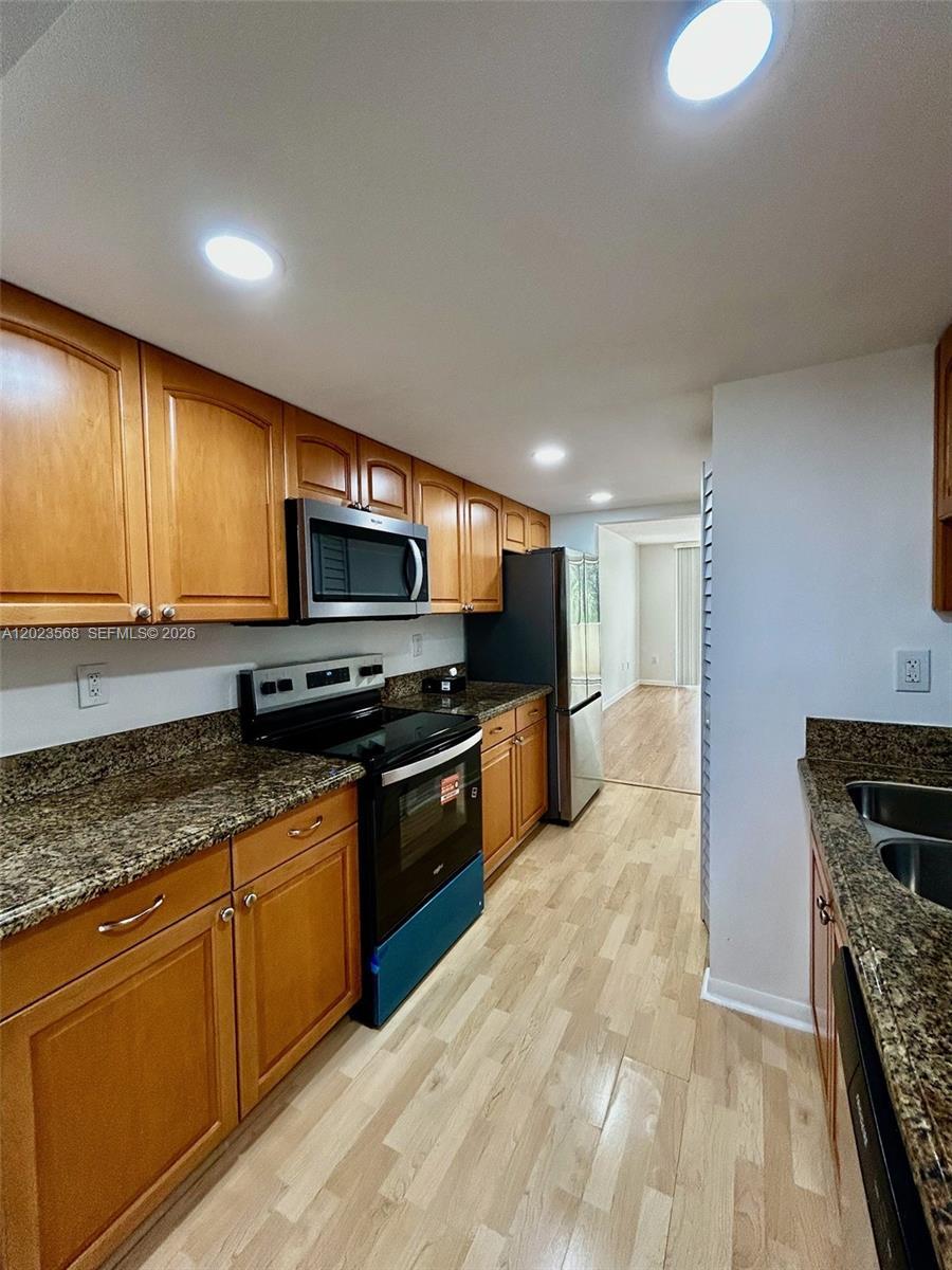 7451 NW 16th St # 304, Plantation FL 33313 photo 3
