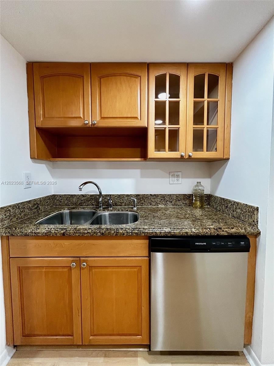 7451 NW 16th St # 304, Plantation FL 33313 photo 5