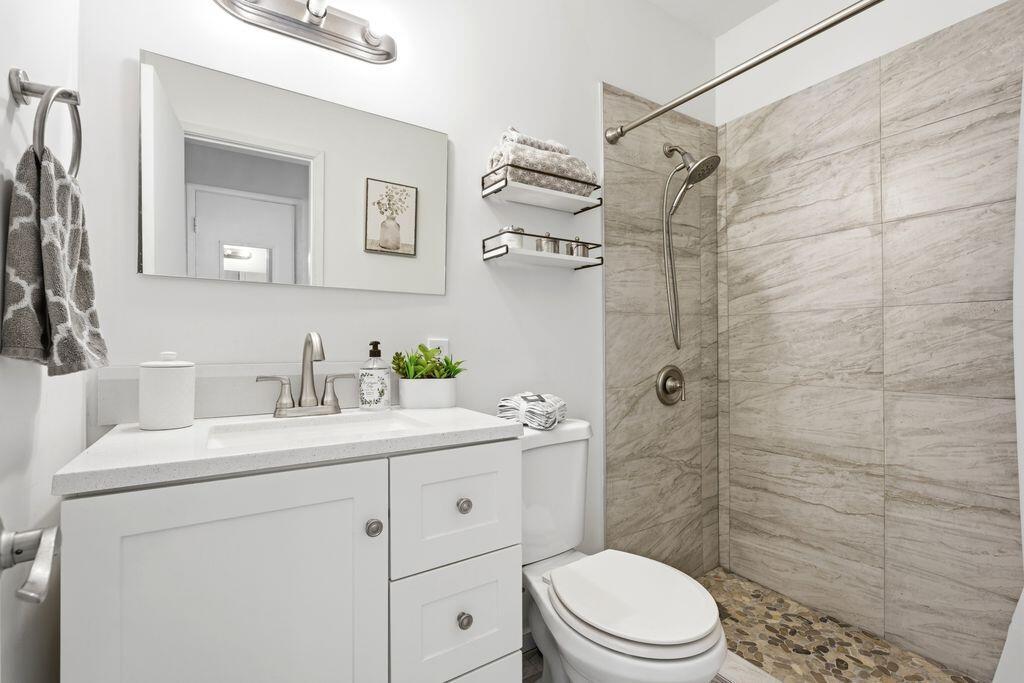 801 Atlantic Shores Boulevard # 208, Hallandale Beach FL 33009 photo 3