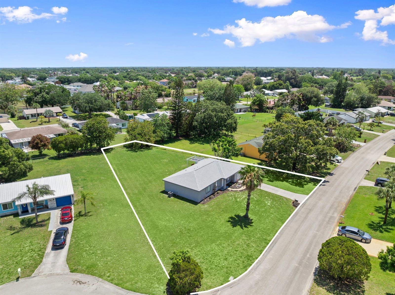 651 SW Old Briar Avenue, Port St. Lucie FL 34953 photo 2