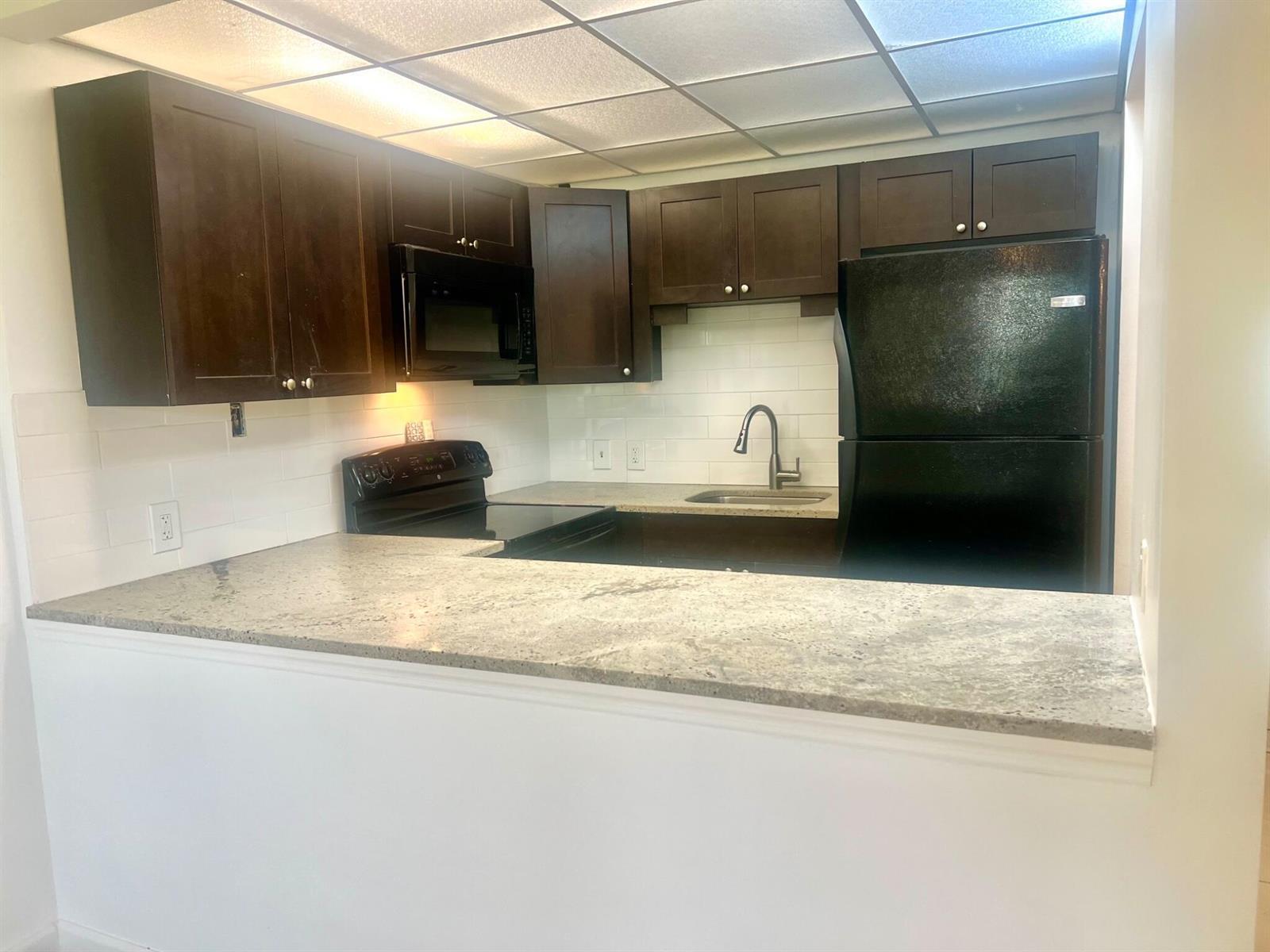 517 Mansfield M # 517, Boca Raton FL 33434 photo 4