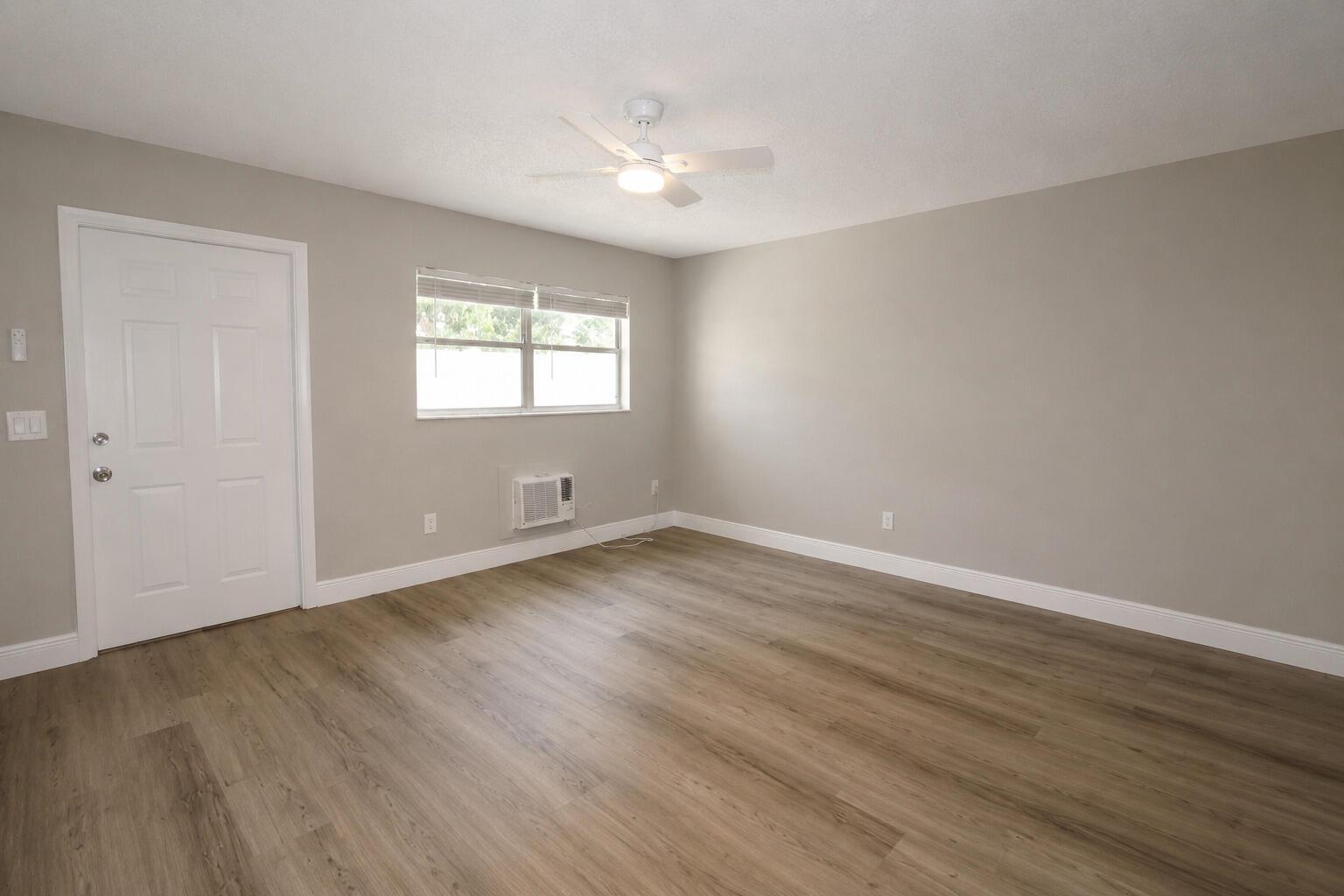 417 N E Street # 39, FL 33460 photo 4