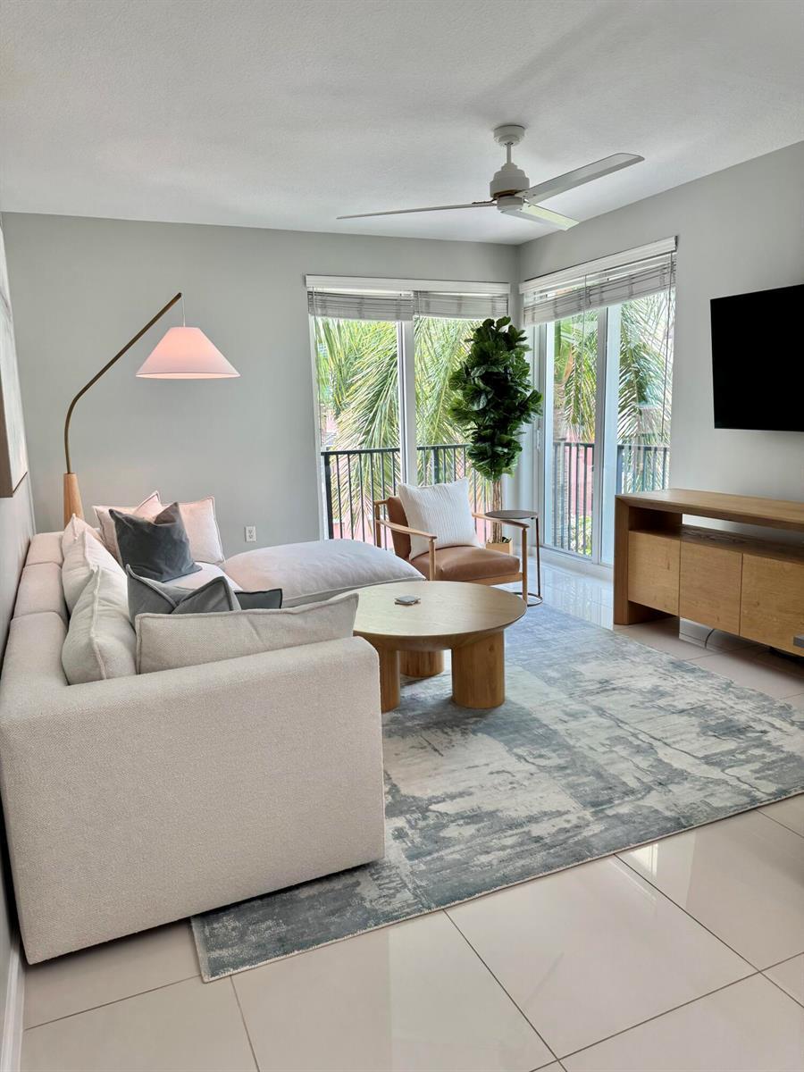 225 NE 1st Street # 405, Delray Beach FL 33444