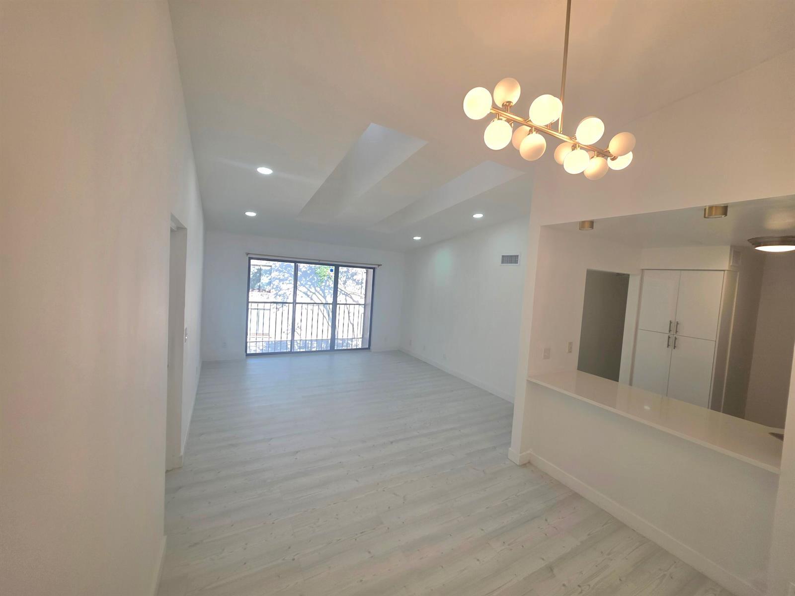 205 Foxtail Drive # G3, FL 33415