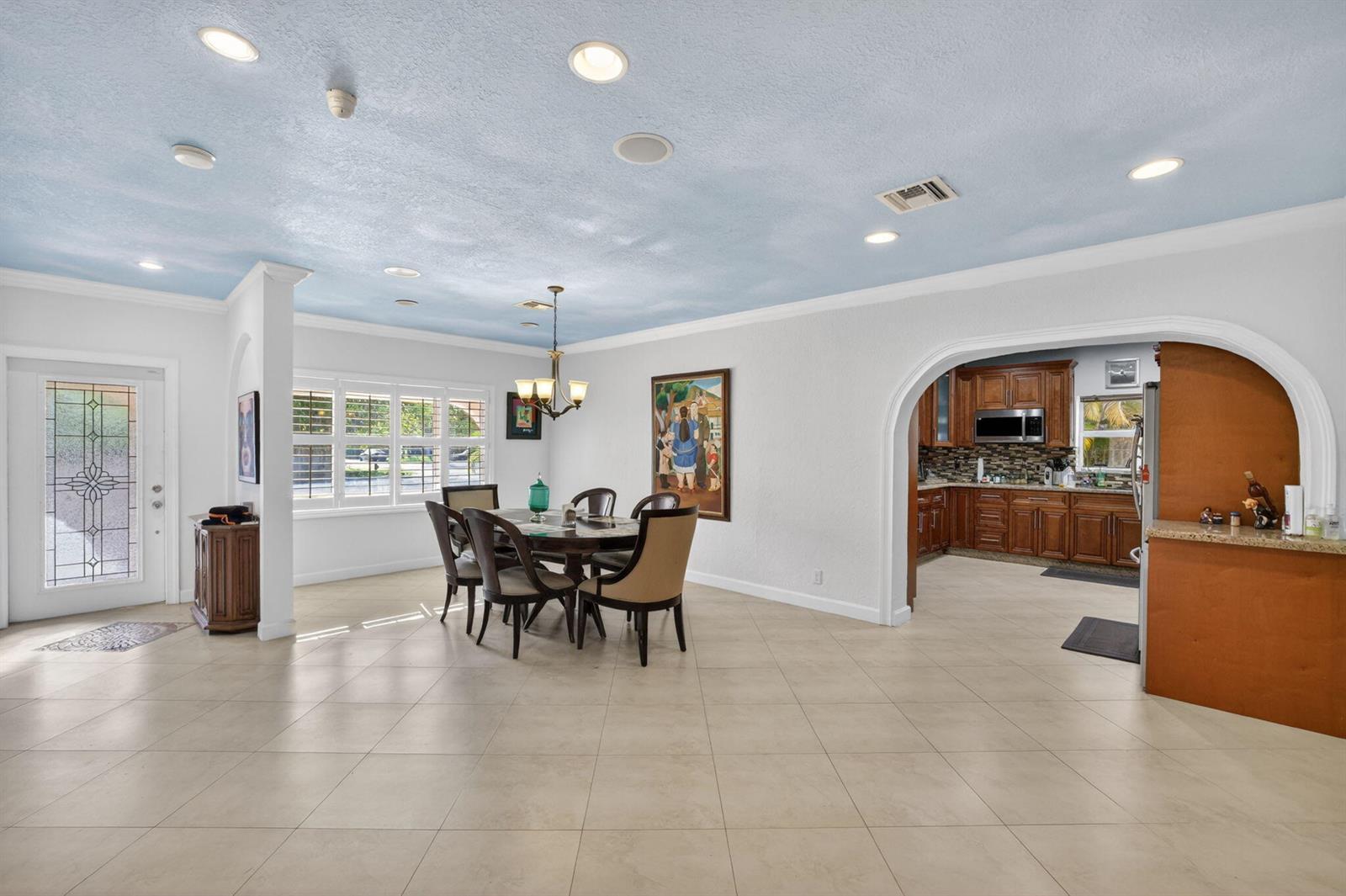 1412 NE 15th Avenue, Fort Lauderdale FL 33304 photo 2