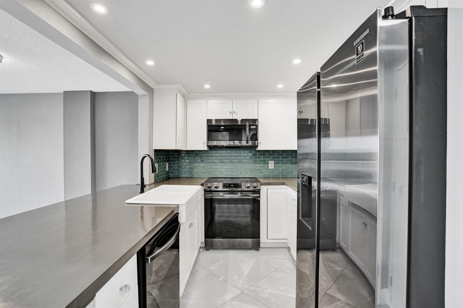 2611 N Riverside Drive # 604, Pompano Beach FL 33062 photo 5
