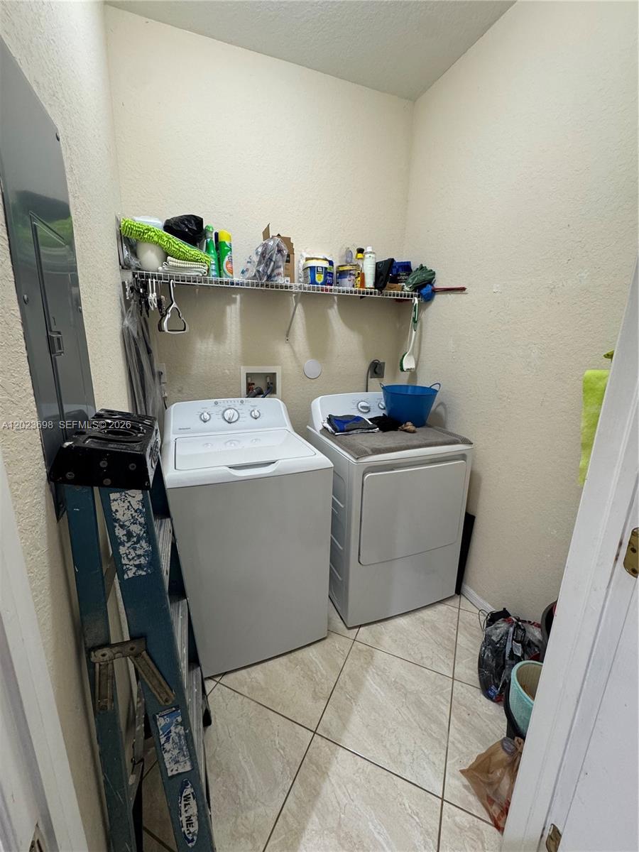 23764 SW 109th Ave, Homestead FL 33032 photo 2