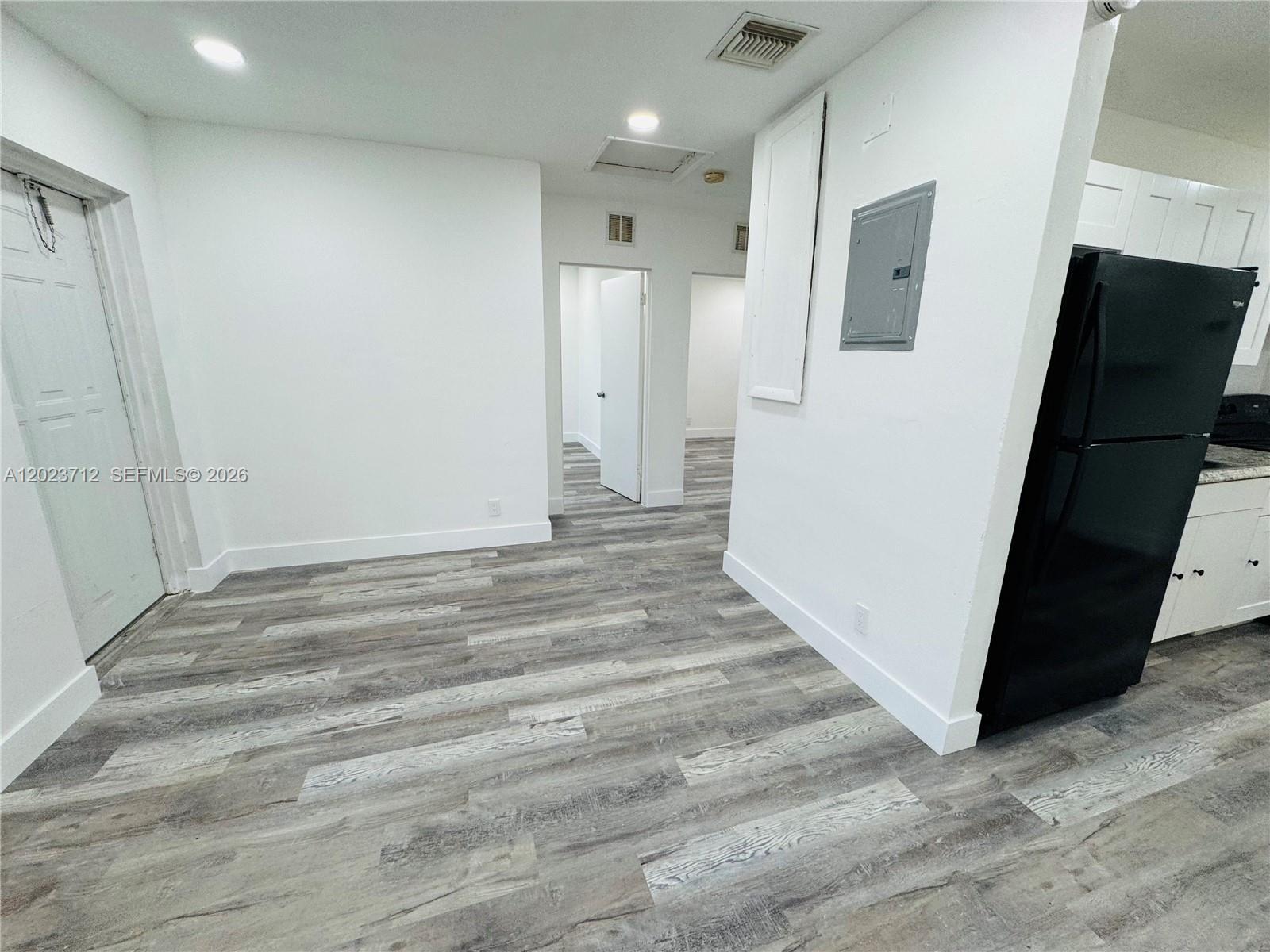 631 NW 11th Ave # B, Fort Lauderdale FL 33311 photo 3
