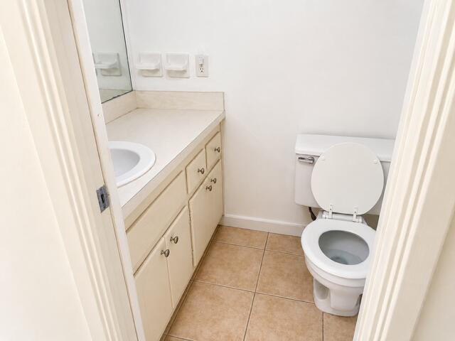660 Glouchester Street # 206, Boca Raton FL 33487 photo 4