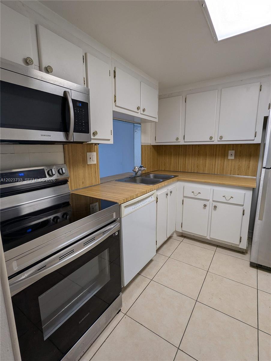 16751 NE 9th Ave # 408, North Miami Beach FL 33162 photo 4