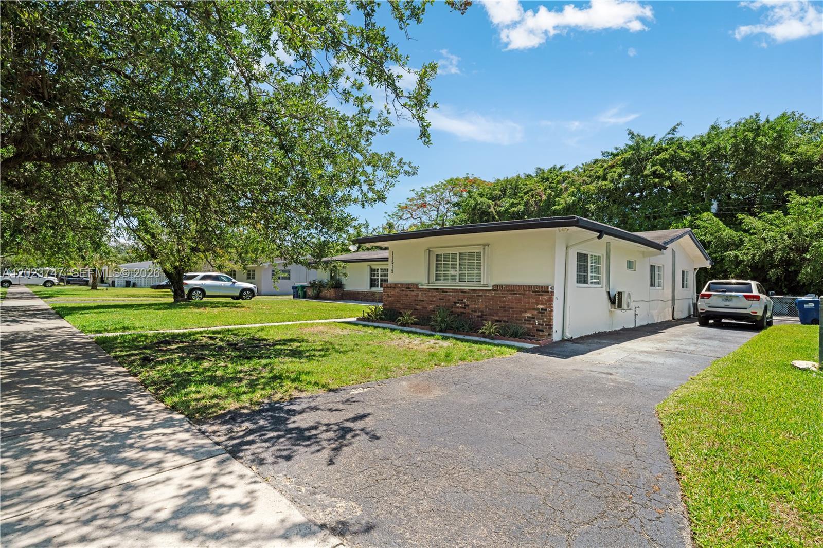 11515 SW 81st Rd # 11515, Pinecrest FL 33156 photo 2