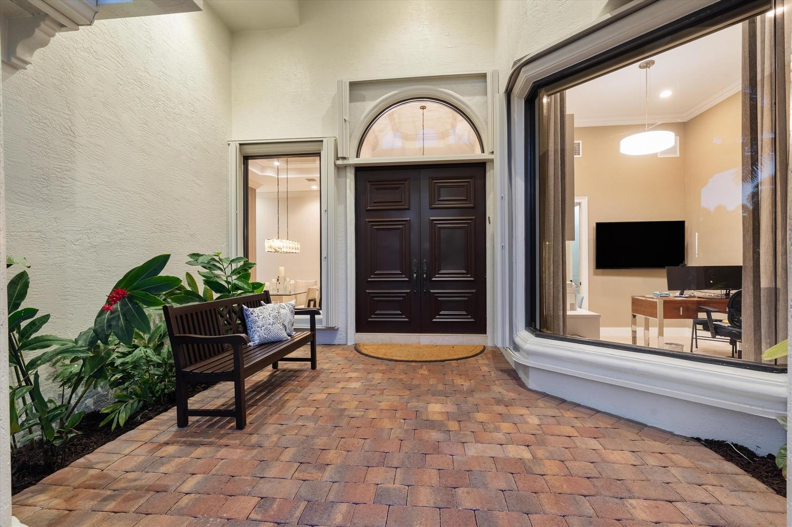 670 Carrot Wood Terrace, Plantation FL 33324 photo 2