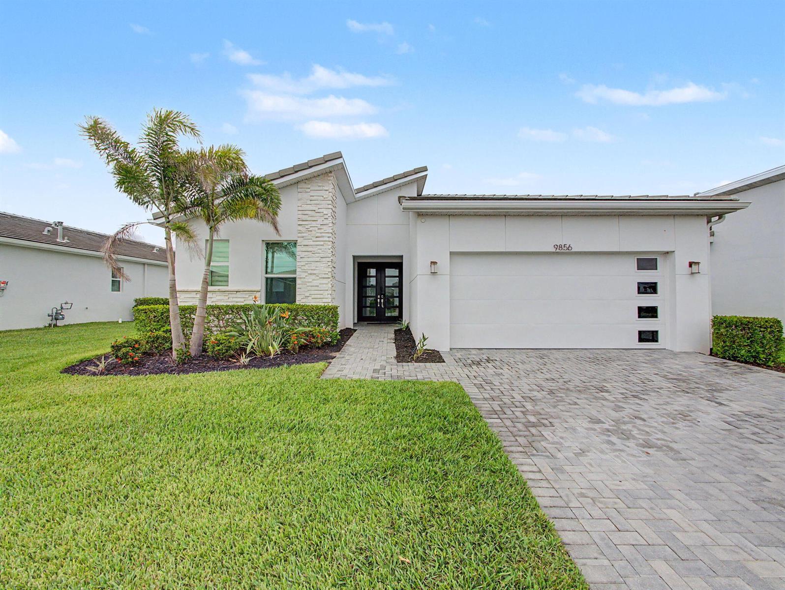 9856 SW Isabelline Drive, Port St. Lucie FL 34987 photo 2