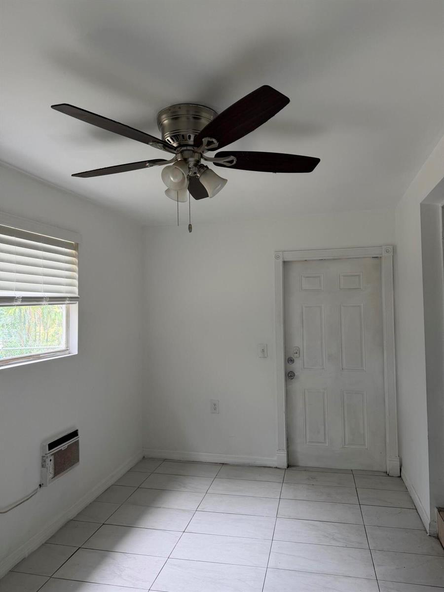 906 SE Tarpon Avenue # B, Stuart FL 34994 photo 4