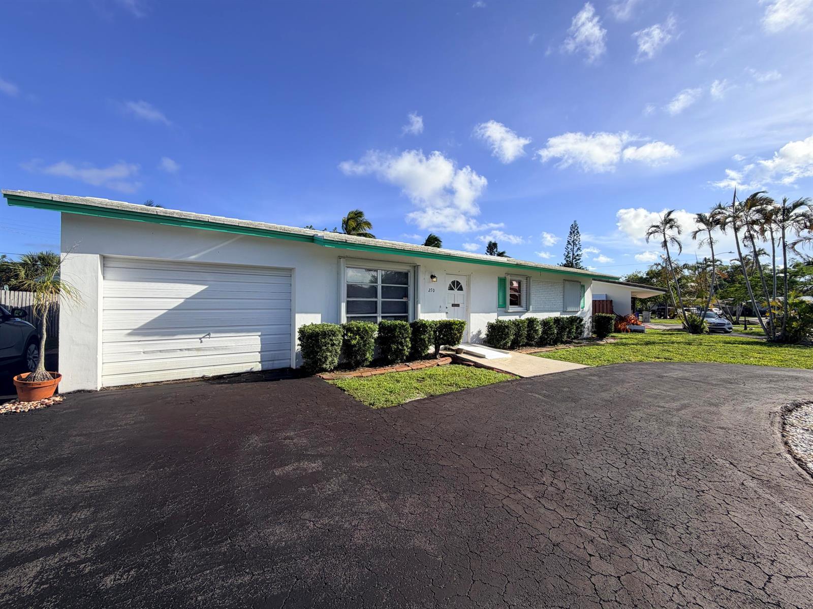 270 SE 6th Street, Pompano Beach FL 33060