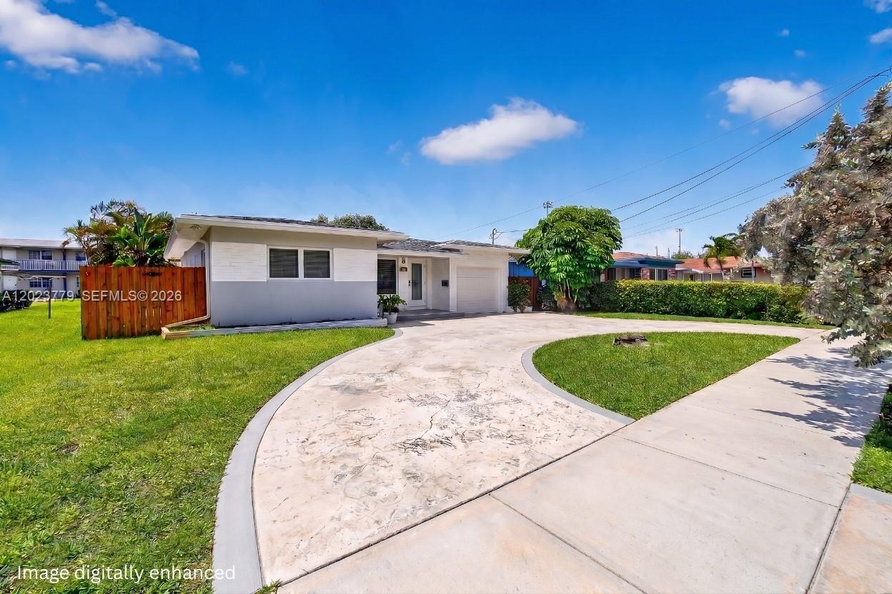 709 NW 9th Ct, Hallandale Beach FL 33009 photo 2