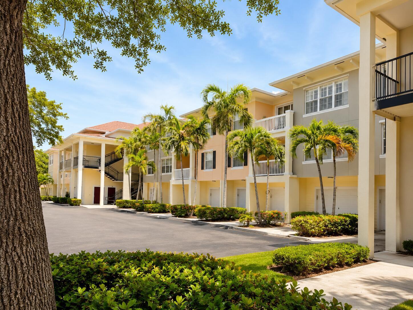 224 Murcia Drive # 211, Jupiter FL 33458