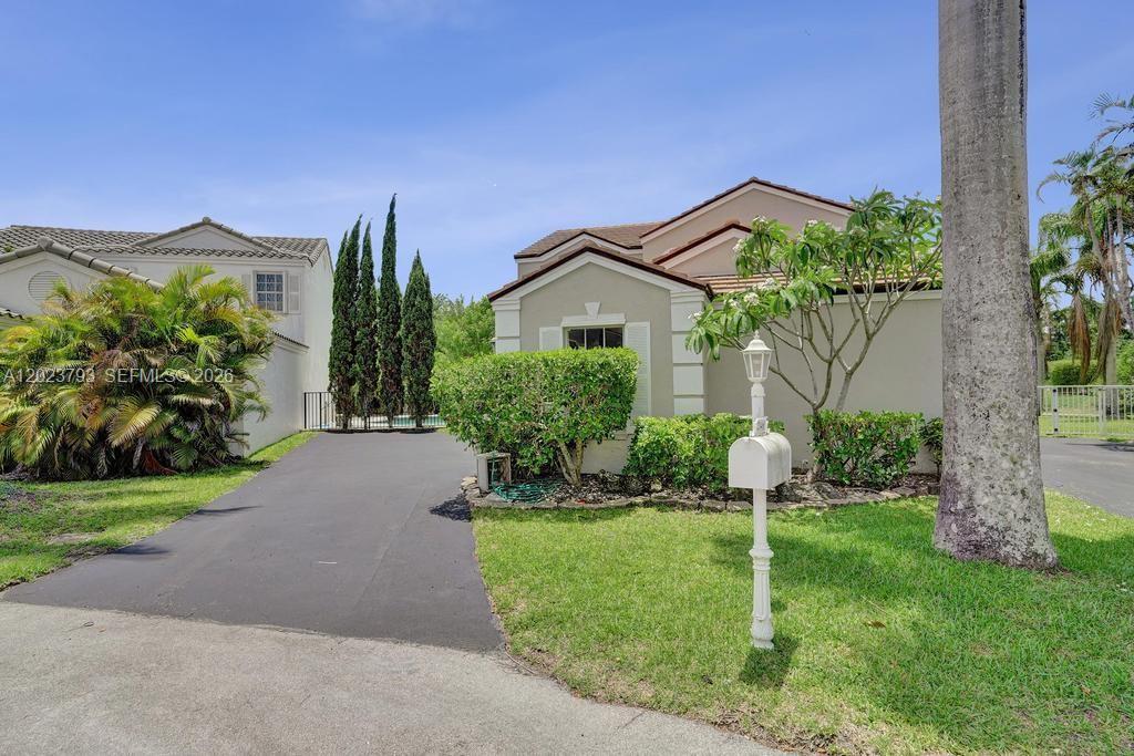21461 Sawmill Ct, Boca Raton FL 33498 photo 2