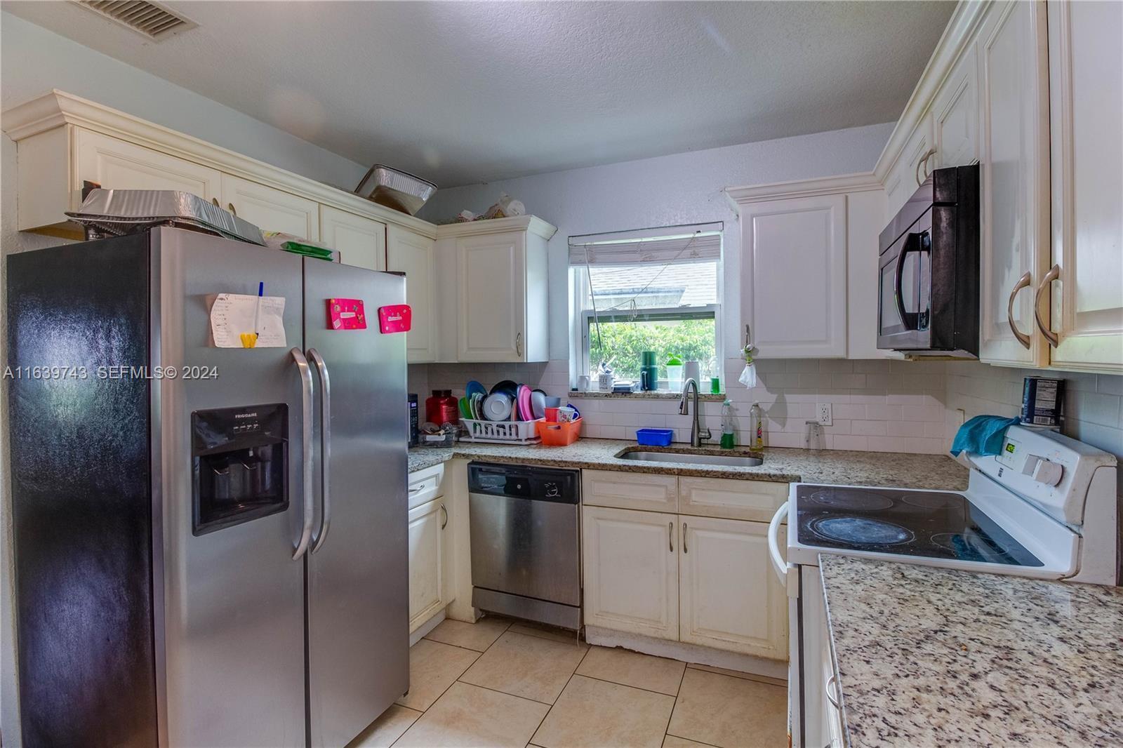 322 N C Street, FL 33460 photo 5