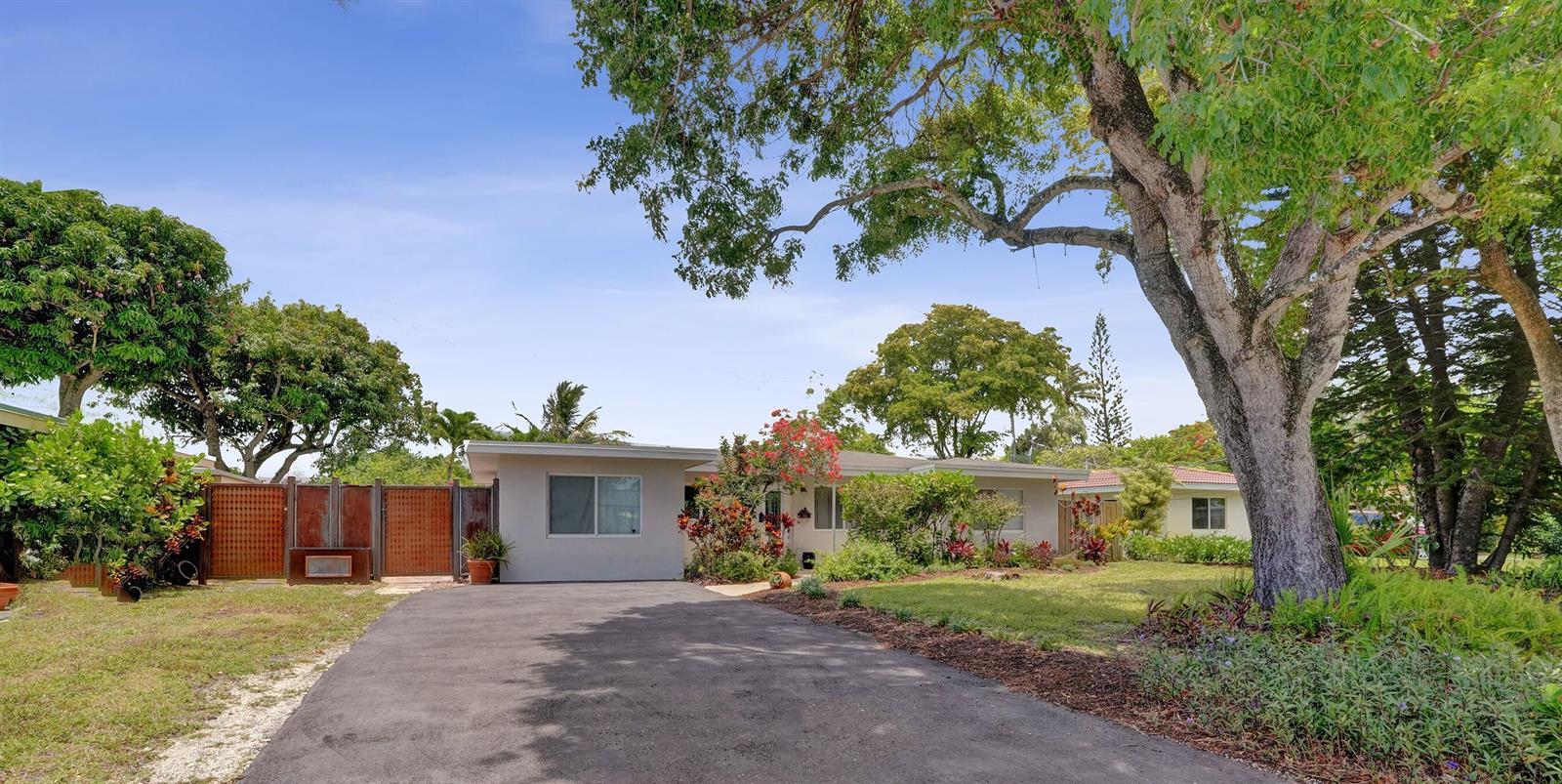 3560 Lloyd Drive, Oakland Park FL 33309 photo 4