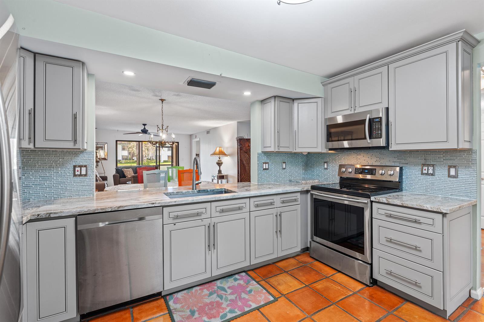 9728 Sills Drive E # 102, Boynton Beach FL 33437 photo 4