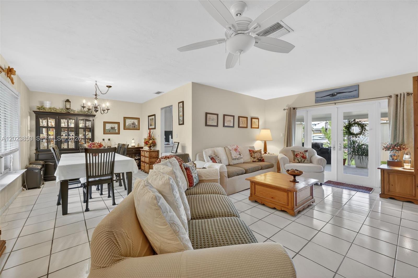 18543 SW 91st Ave, Cutler Bay FL 33157 photo 3