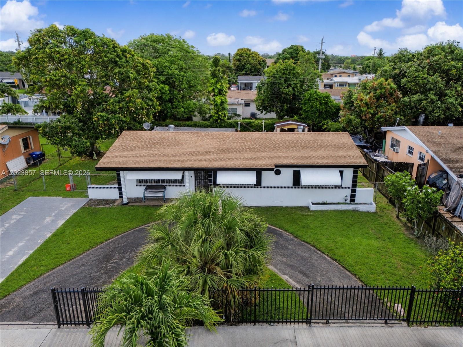 18805 NW 19th Ct, Miami Gardens FL 33056 photo 4