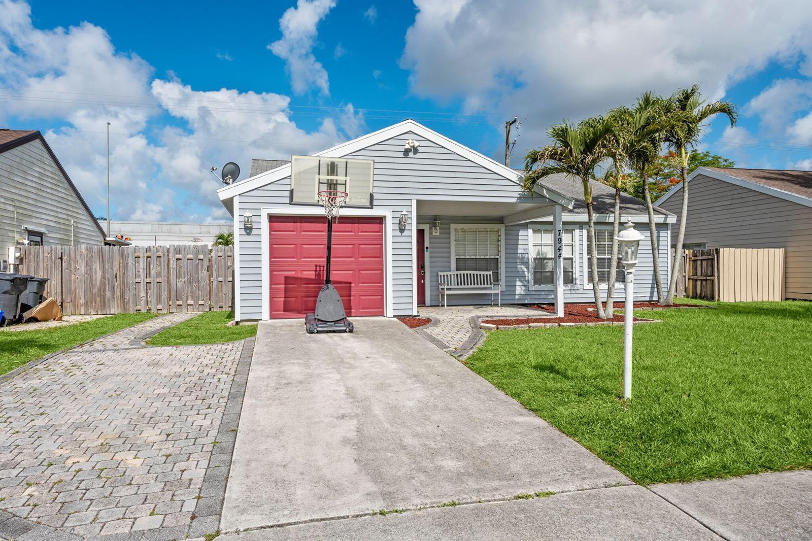 7944 Ridgewood Drive, FL 33467