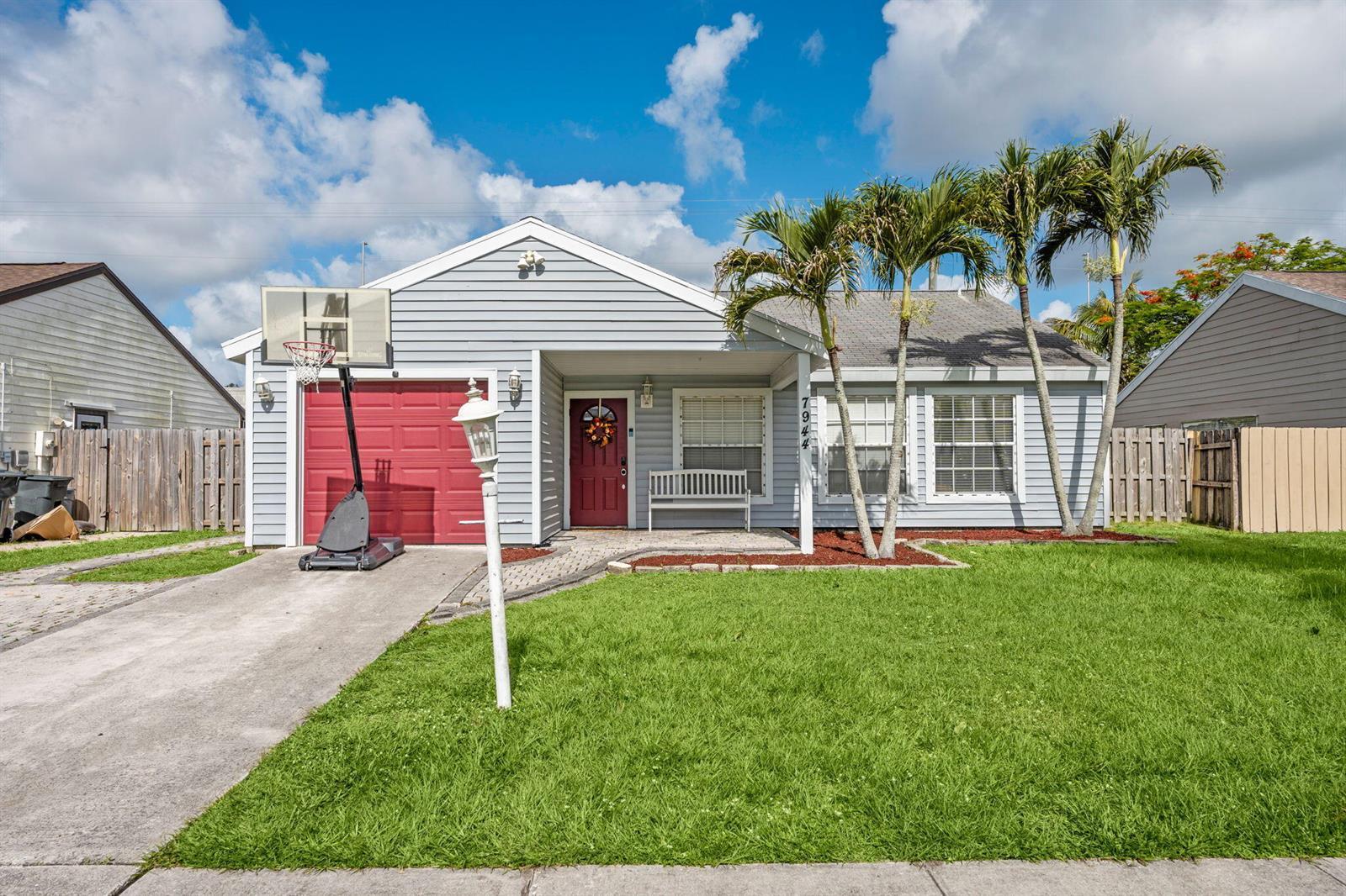 7944 Ridgewood Drive, FL 33467 photo 4
