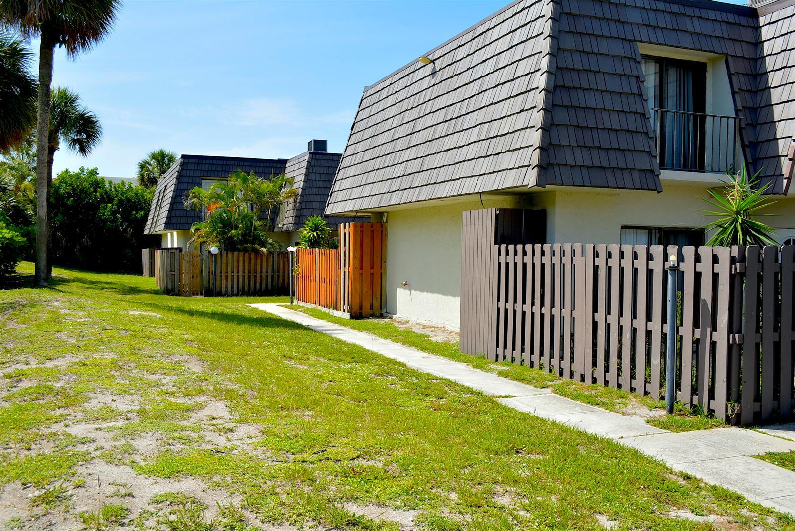 1705 N Congress Avenue, West Palm Beach FL 33401