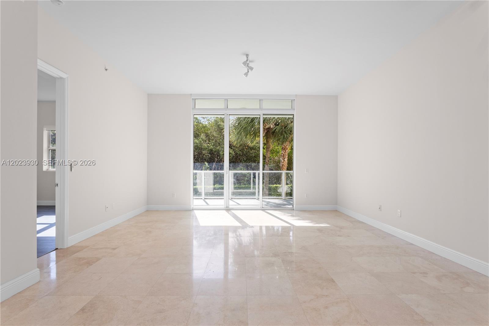15051 Royal Oaks Ln # 101, North Miami FL 33181 photo 3