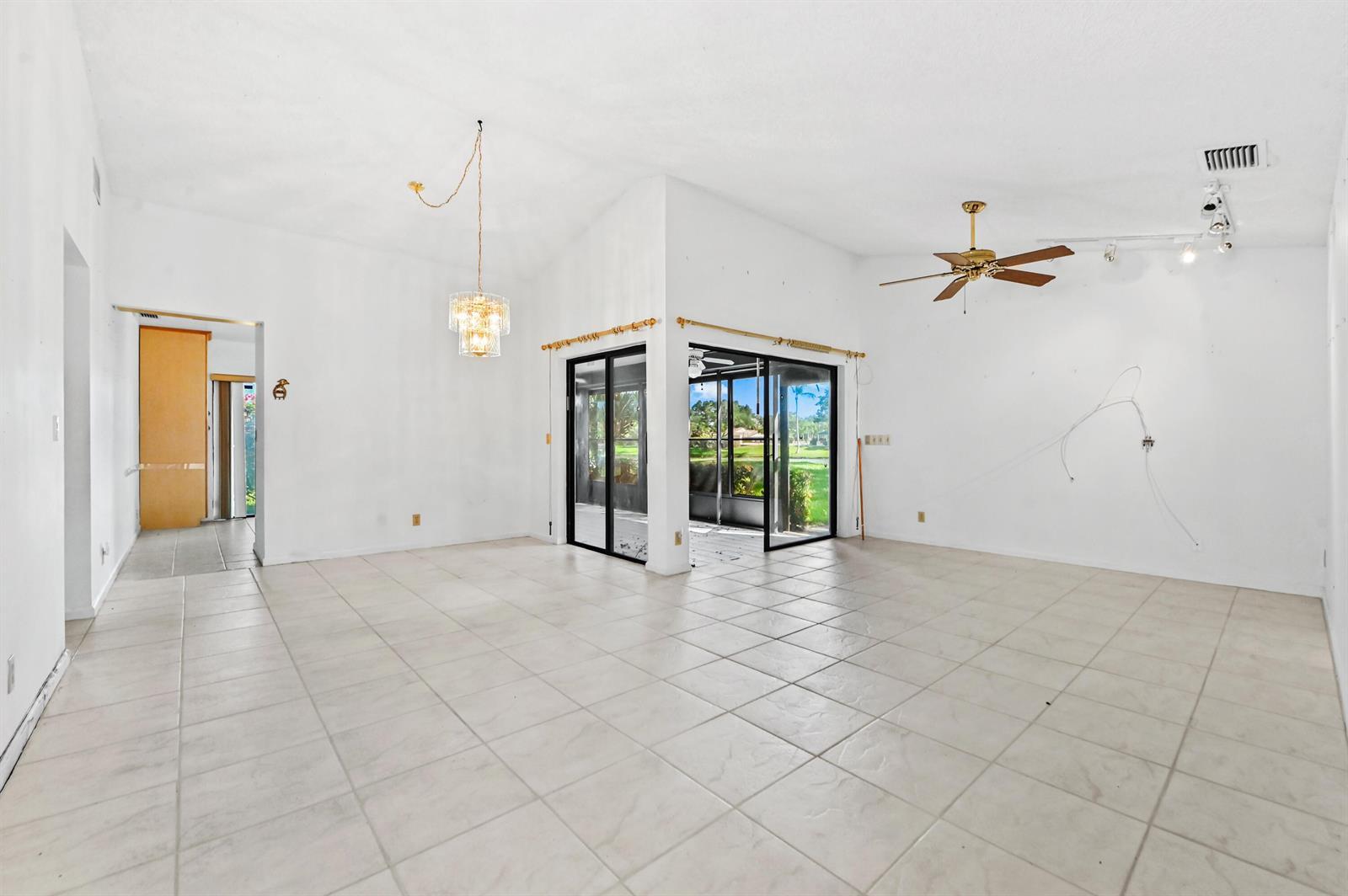 5537 Parkwalk Circle E, Boynton Beach FL 33472 photo 4