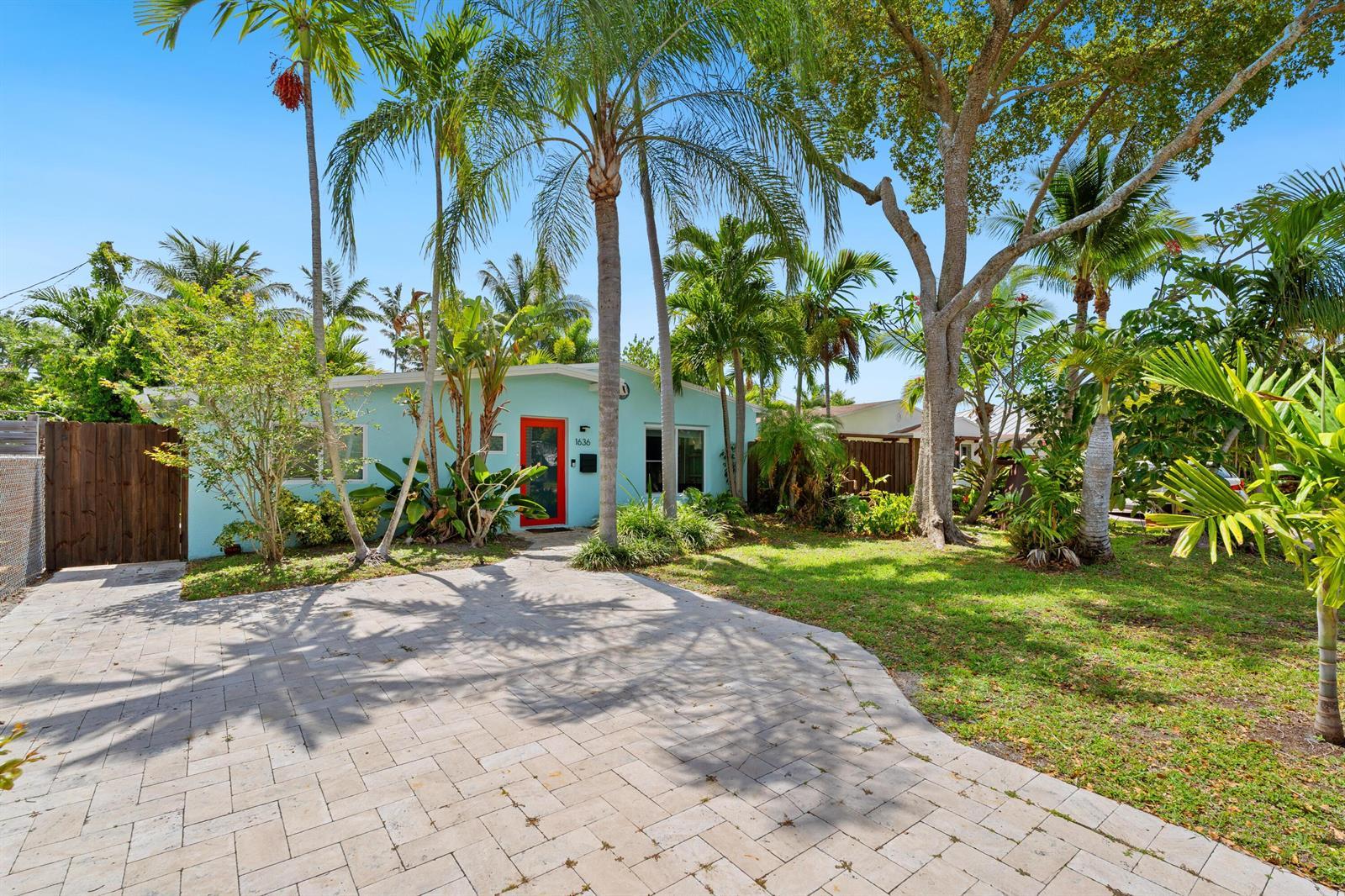 1636 NE 17th Terrace, Fort Lauderdale FL 33305 photo 2
