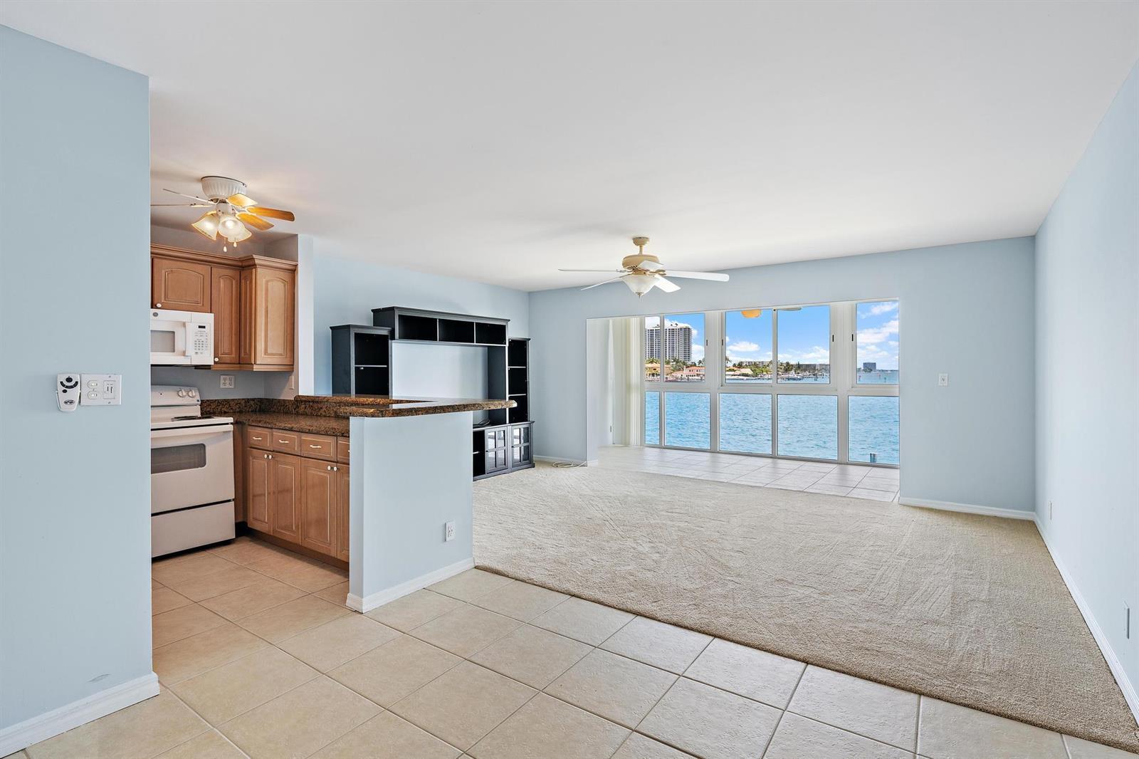400 Wilma Circle # 206, Riviera Beach FL 33404 photo 4