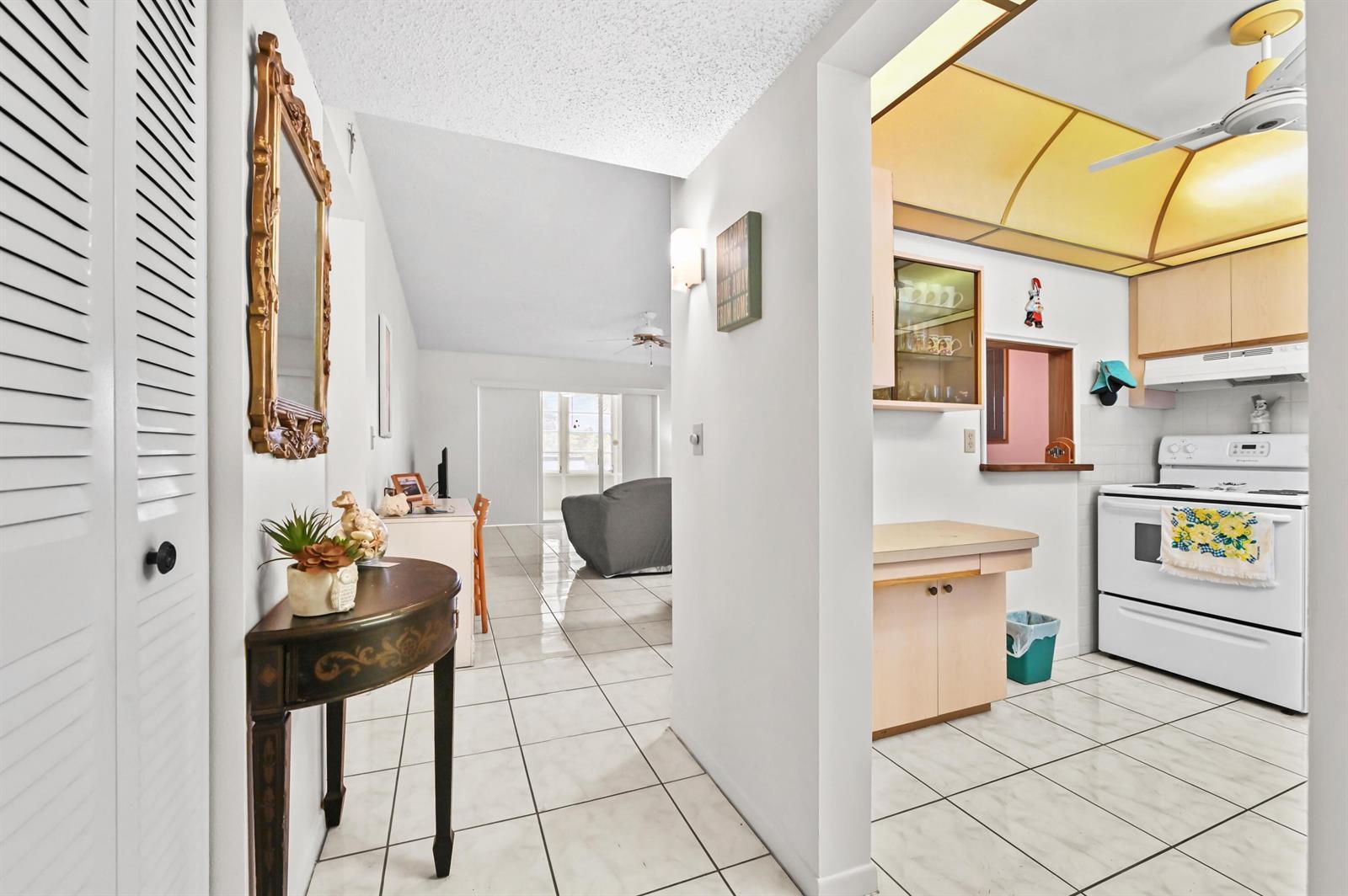 701 Lori Drive # 202, Palm Springs FL 33461 photo 2