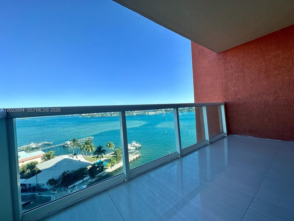 2650 Lake Shore Dr # 1001, Riviera Beach FL 33404