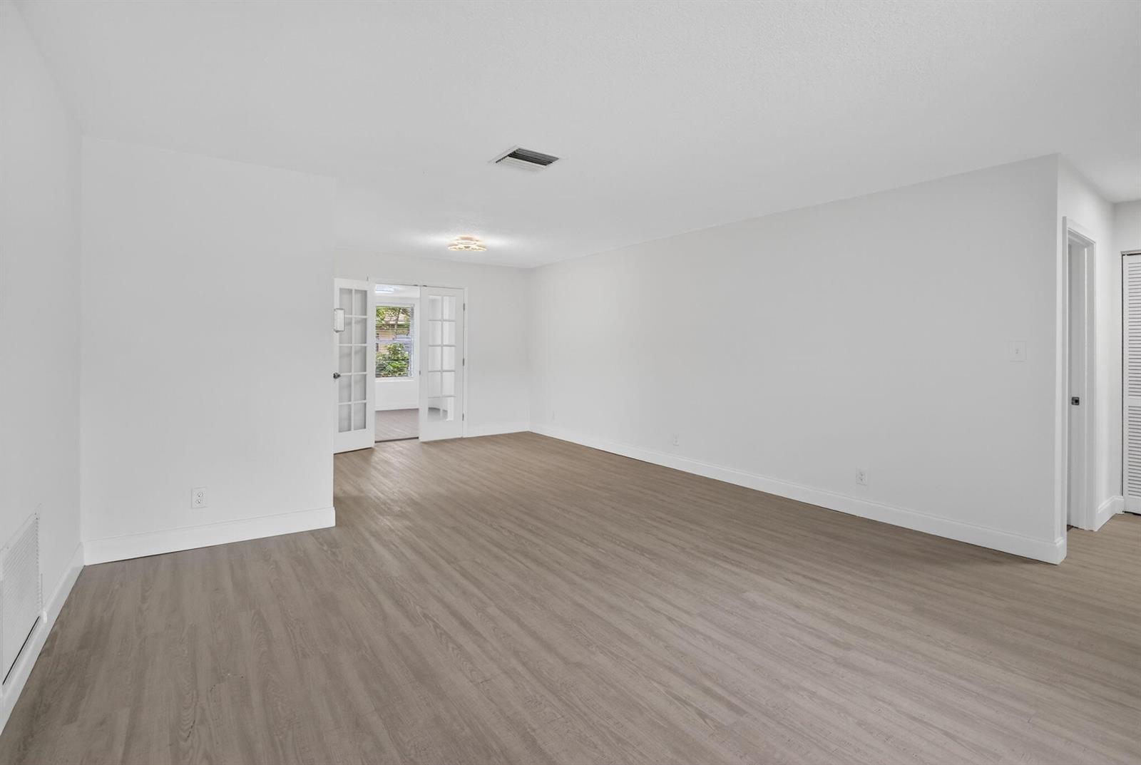 4811 NW 20th Street, Lauderhill FL 33313 photo 4