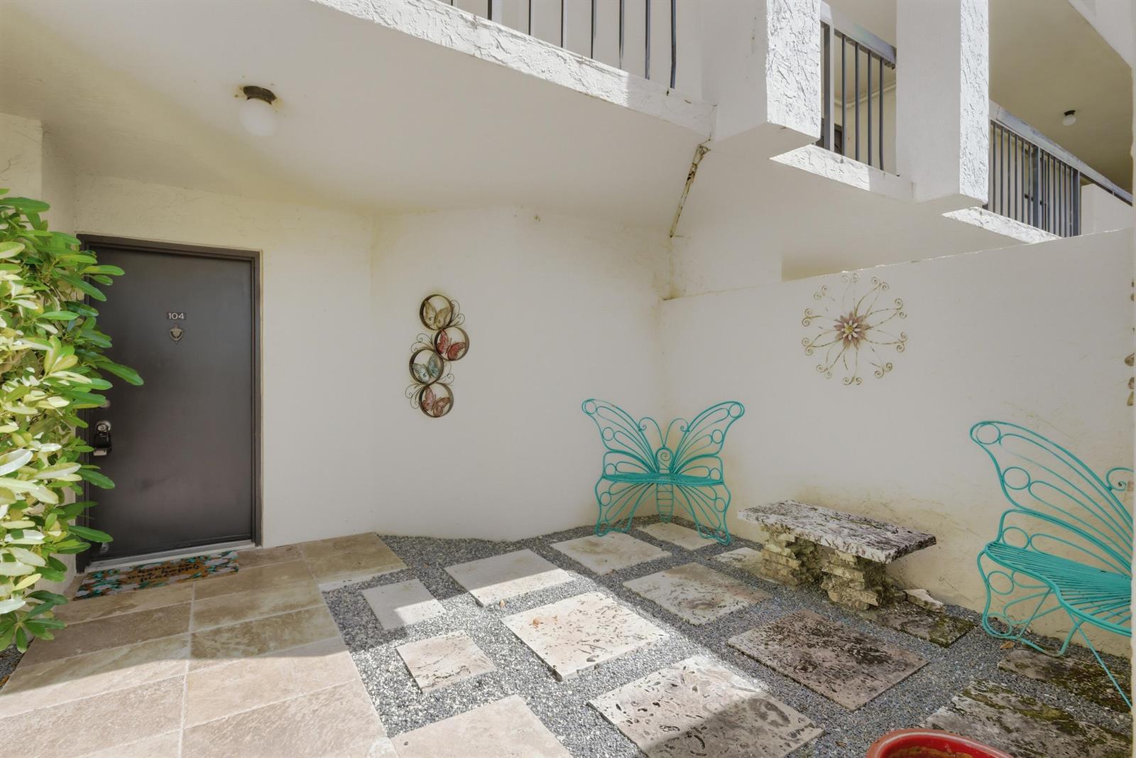825 Egret Circle # 104, Delray Beach FL 33444