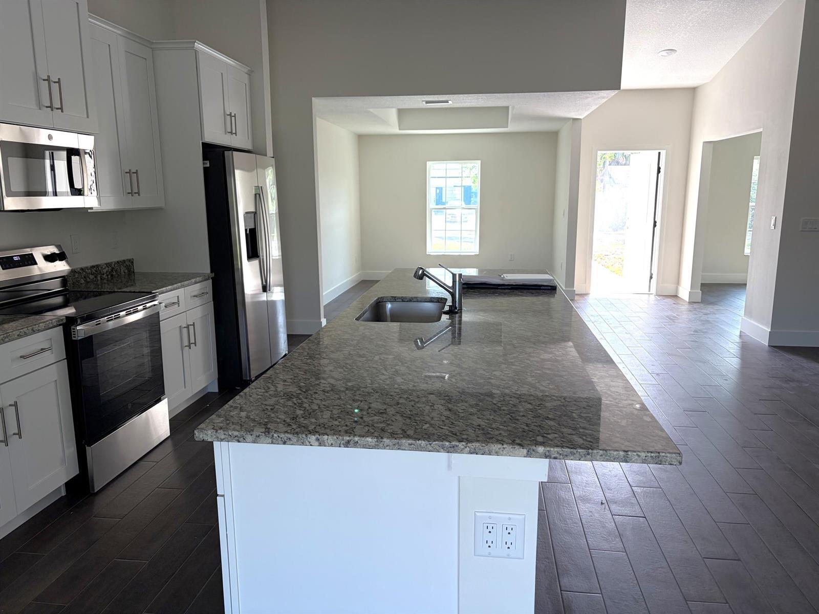 3901 N 147 Avenue, FL 33470 photo 5