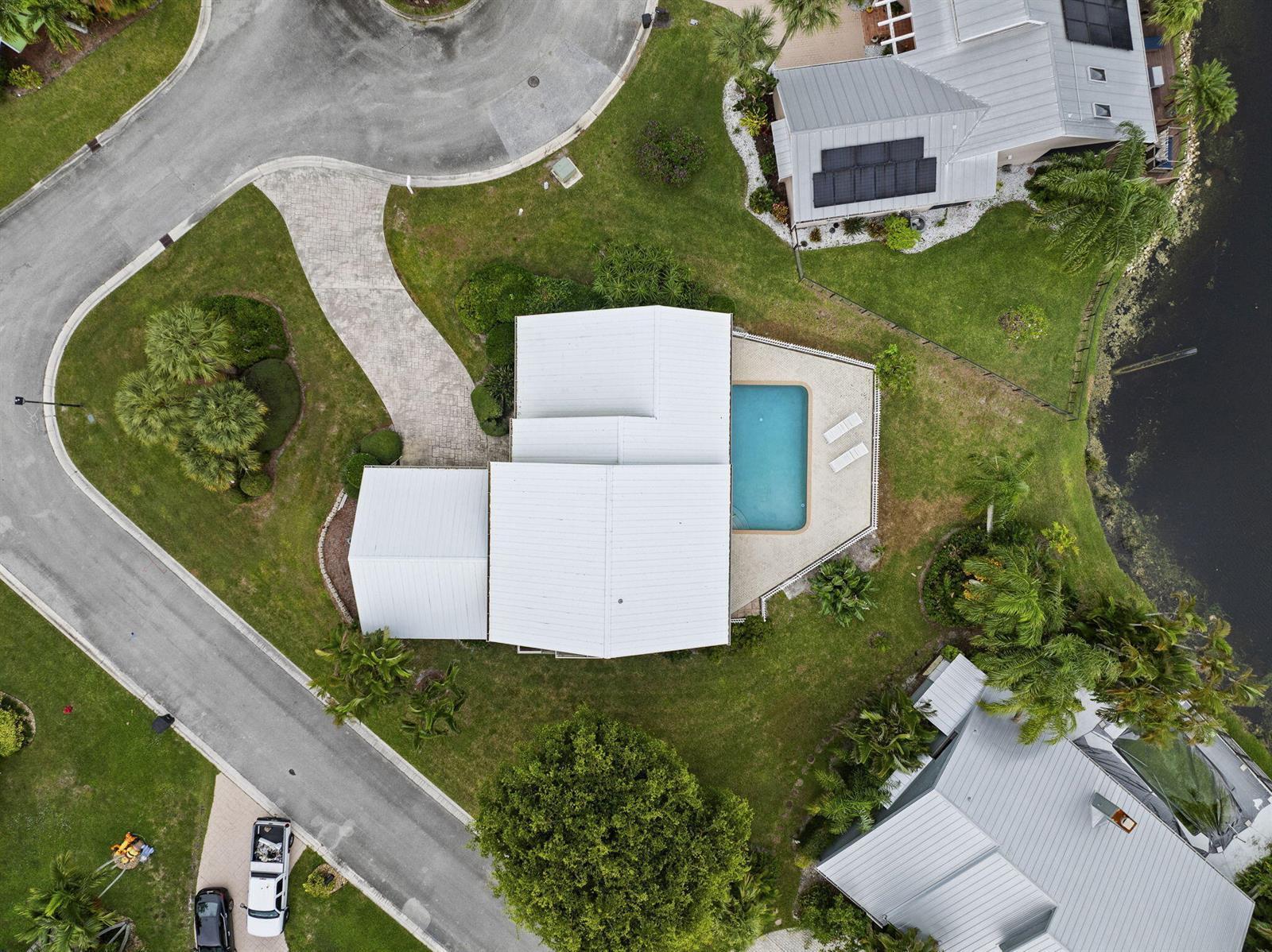 8964 SE Sunfish Place, Hobe Sound FL 33455 photo 2