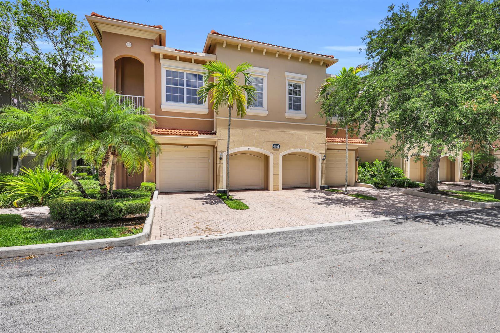 4851 Bonsai Circle # 213, Palm Beach Gardens FL 33418