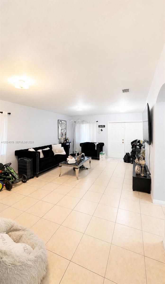 11001 SW 218th Ter, Miami FL 33170 photo 2