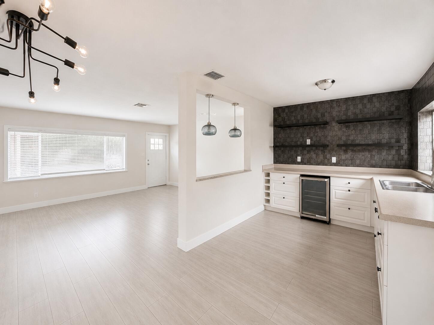 491 NW 2nd Avenue, Boca Raton FL 33432 photo 3