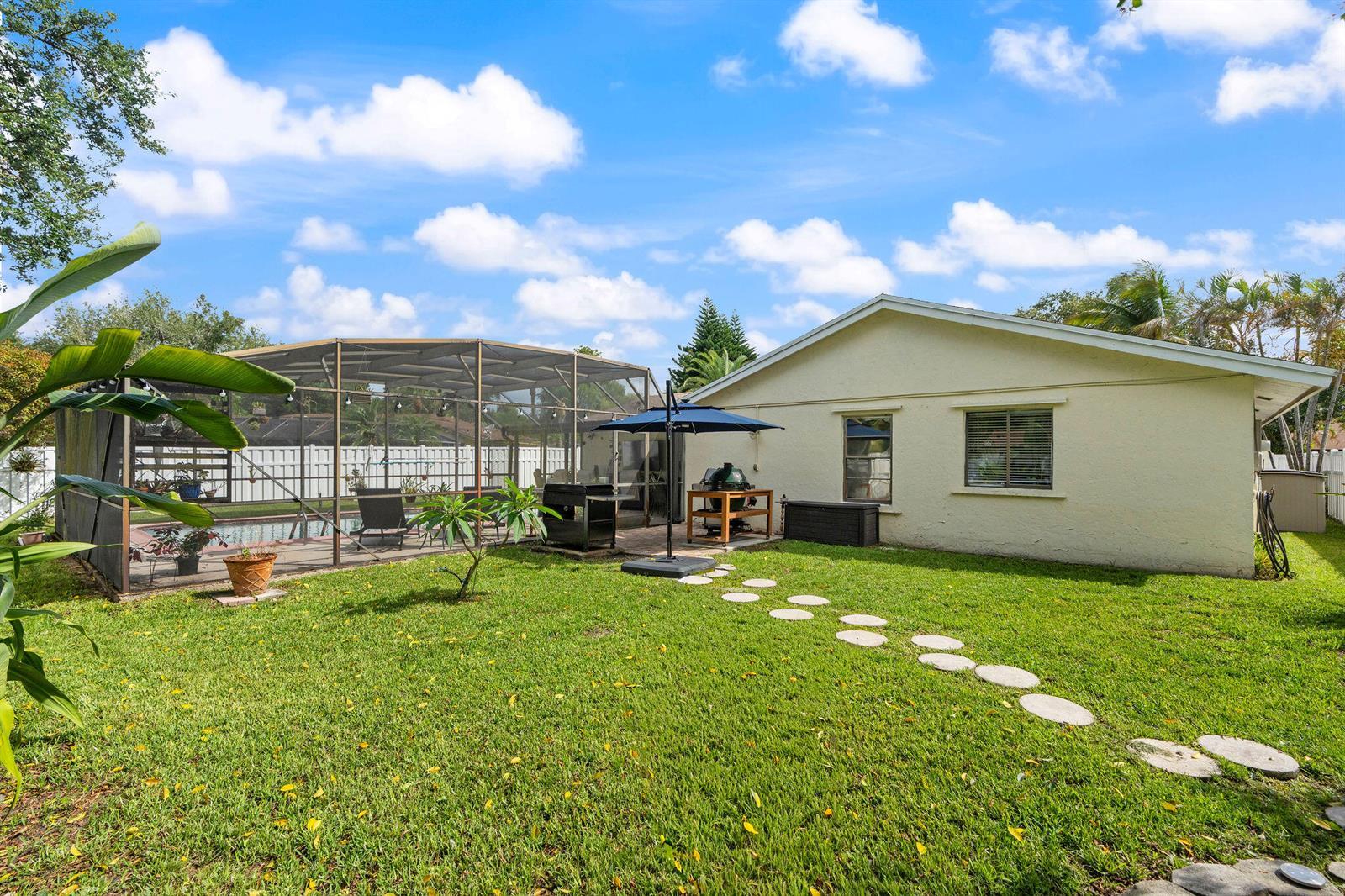 4010 W Sailboat Drive, Cooper City FL 33026 photo 5