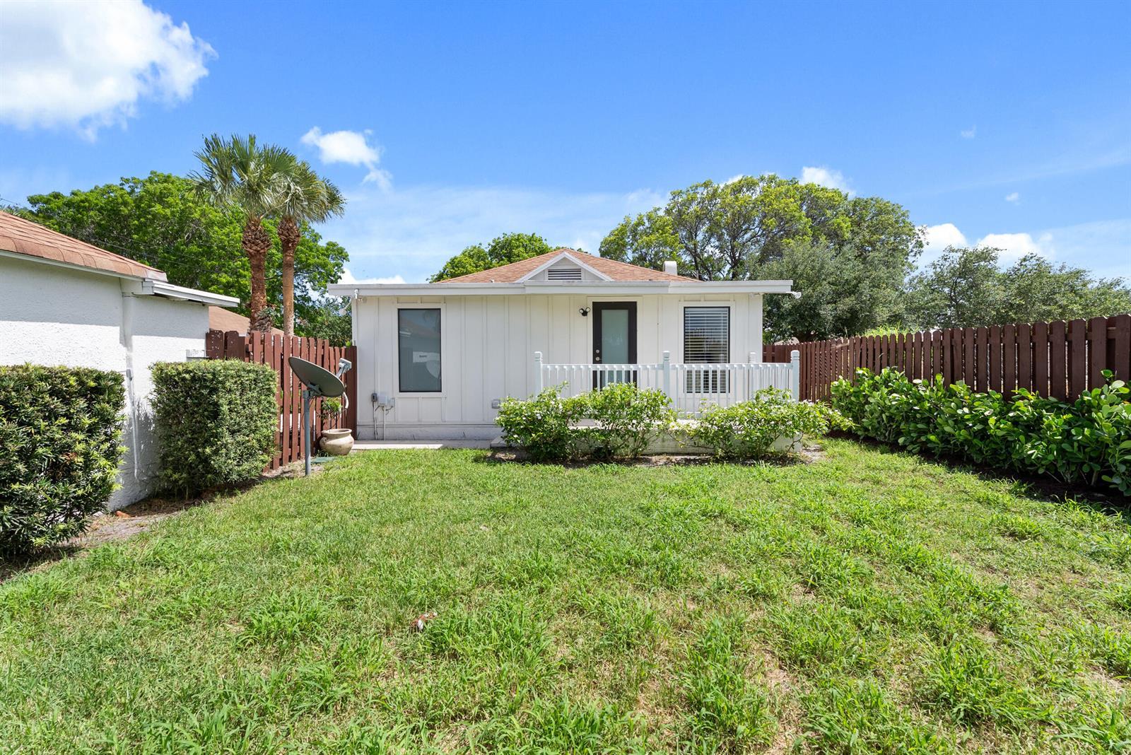 517 55th Street, West Palm Beach FL 33407 photo 5