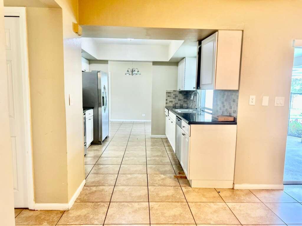 861 NW 72nd Avenue, Plantation FL 33317 photo 5